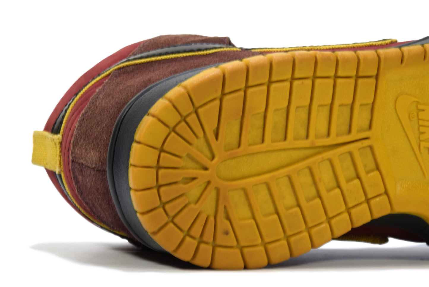 "IRON MAN"DUNK HIGH PREMIUM SB