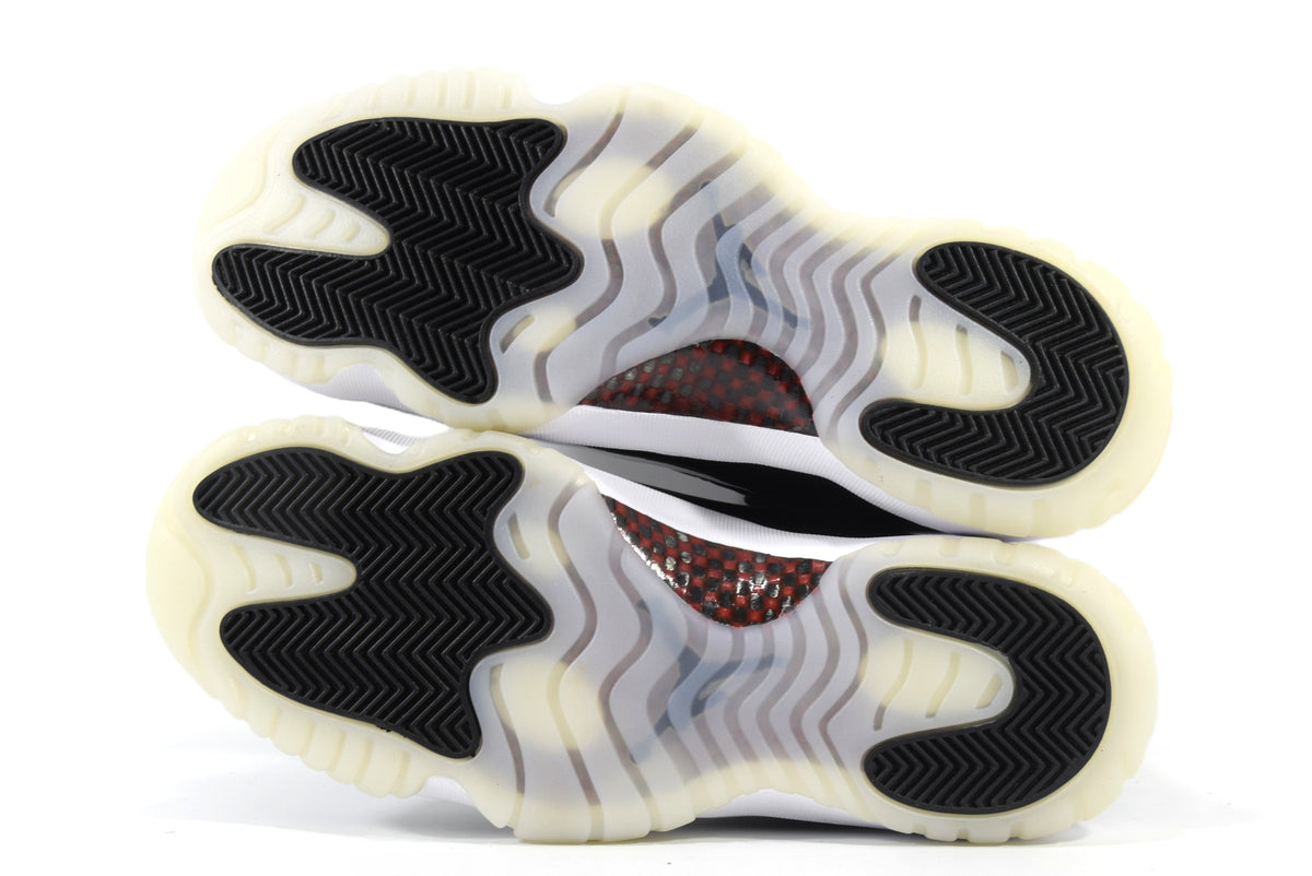 "72-10"AIR JORDAN 11 RETRO