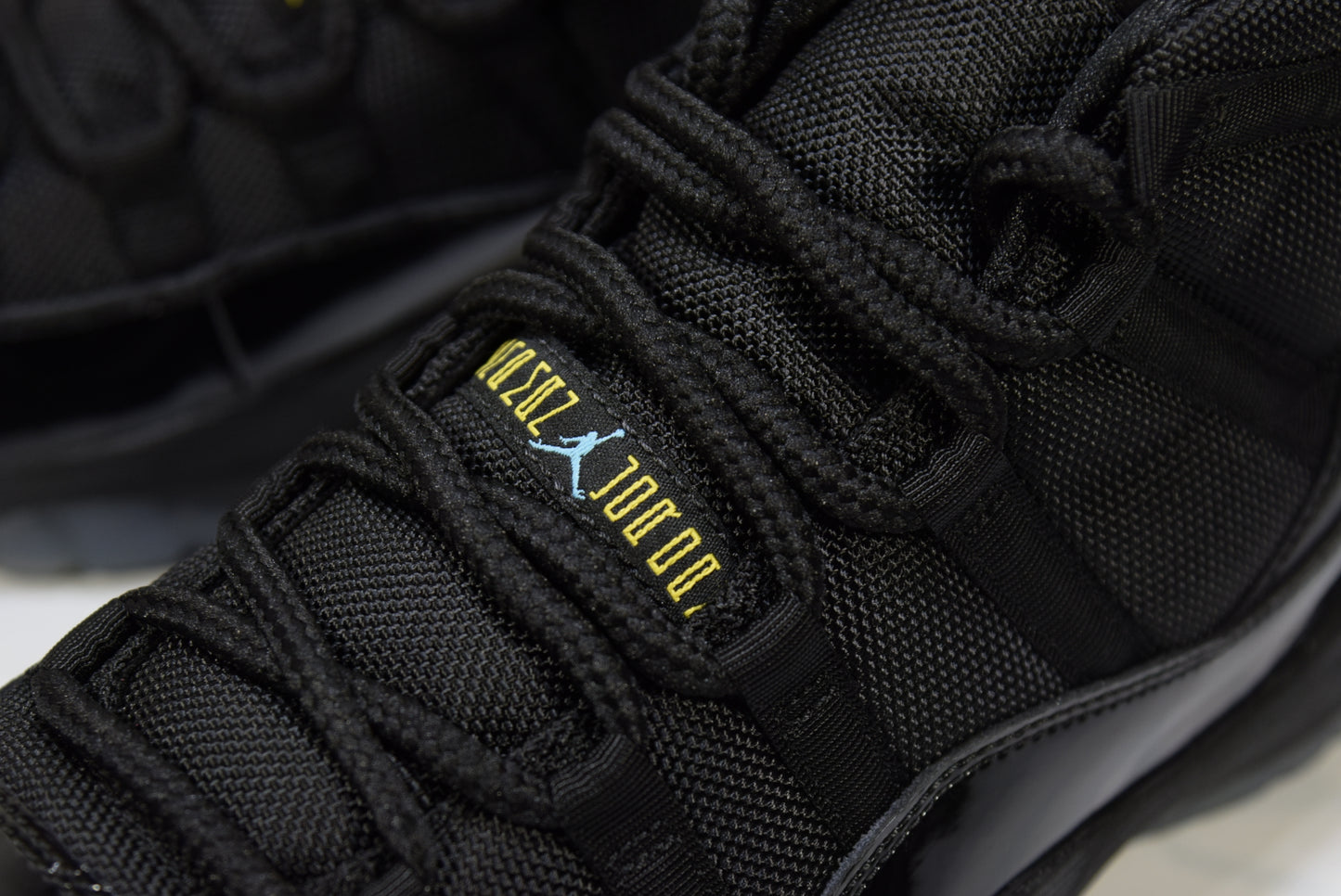 "GAMMA BLUE" AIR JORDAN 11 RETRO