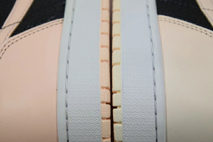 "CRIMSON TINT"AIR JORDAN 1 RETRO HIGH OG
