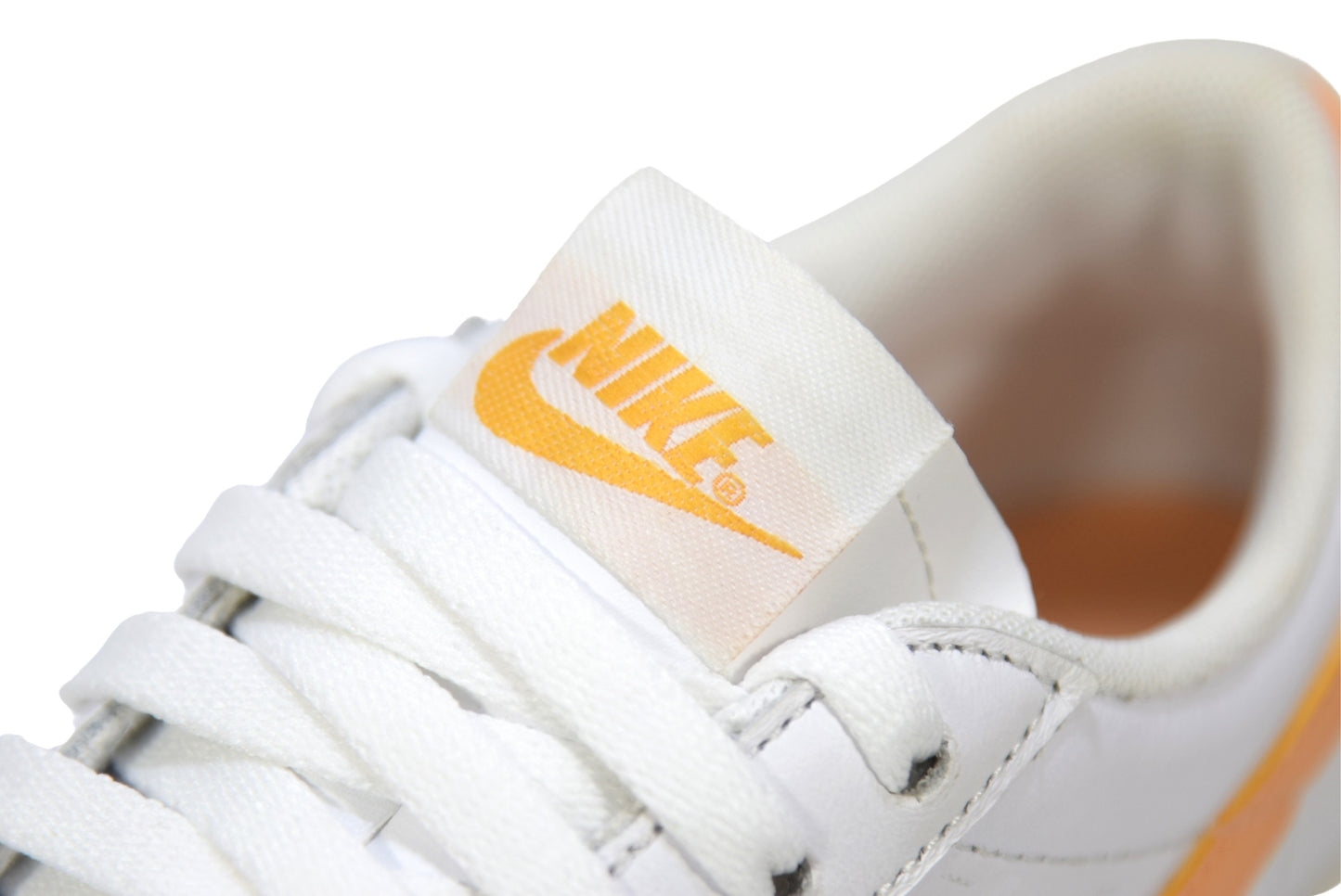 W BLAZER LOW LE