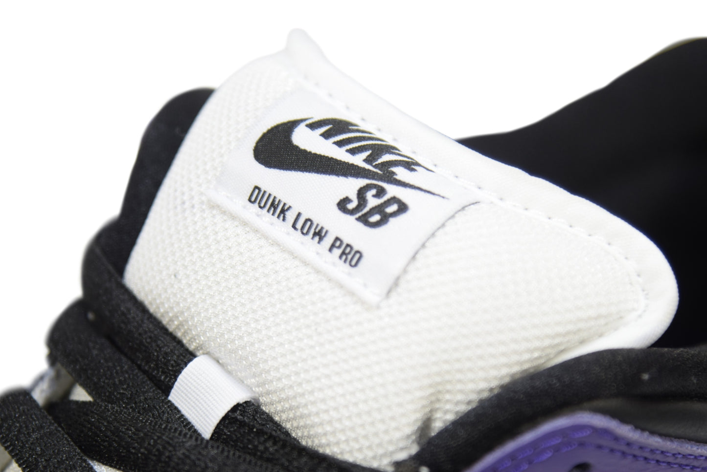 "COURT PURPLE"SB DUNK LOW PRO