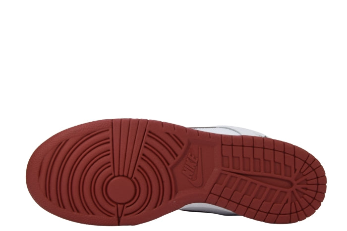 "SUPREME JEWEL RED"SB DUNK LOW PRO OG QS