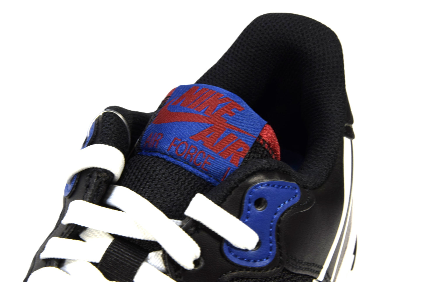 "UNIVERSITY BLUE" AIR FORCE 1 LOW RETRO