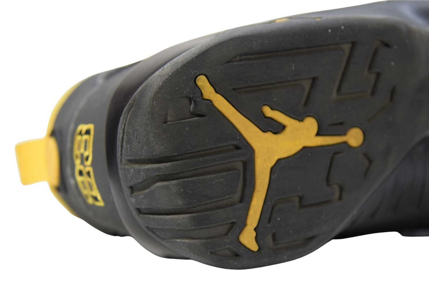 "UNIVERSITY GOLD"AIR JORDAN 9 RETRO