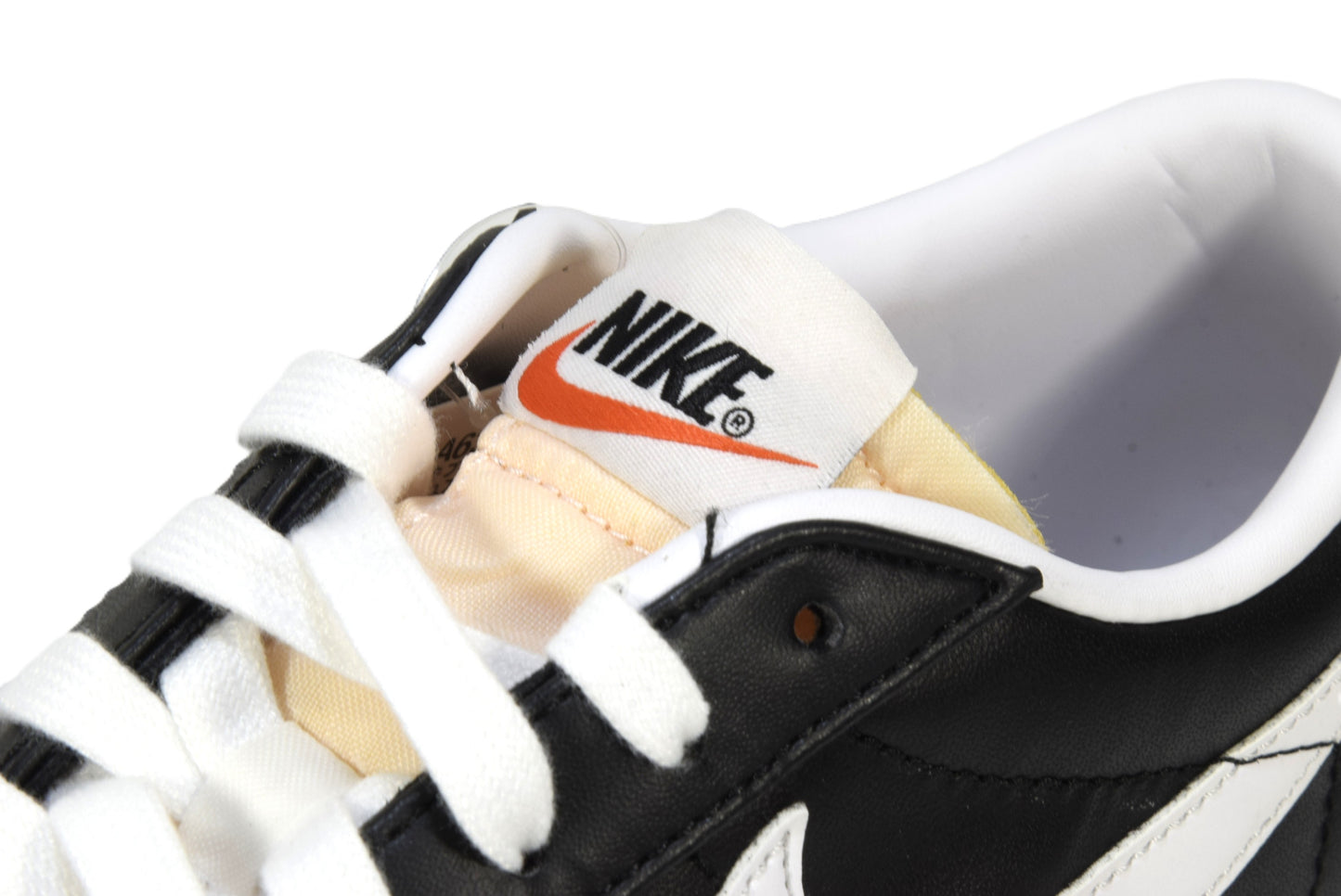 "BLACK WHITE"BLAZER LOW 77 VNTG