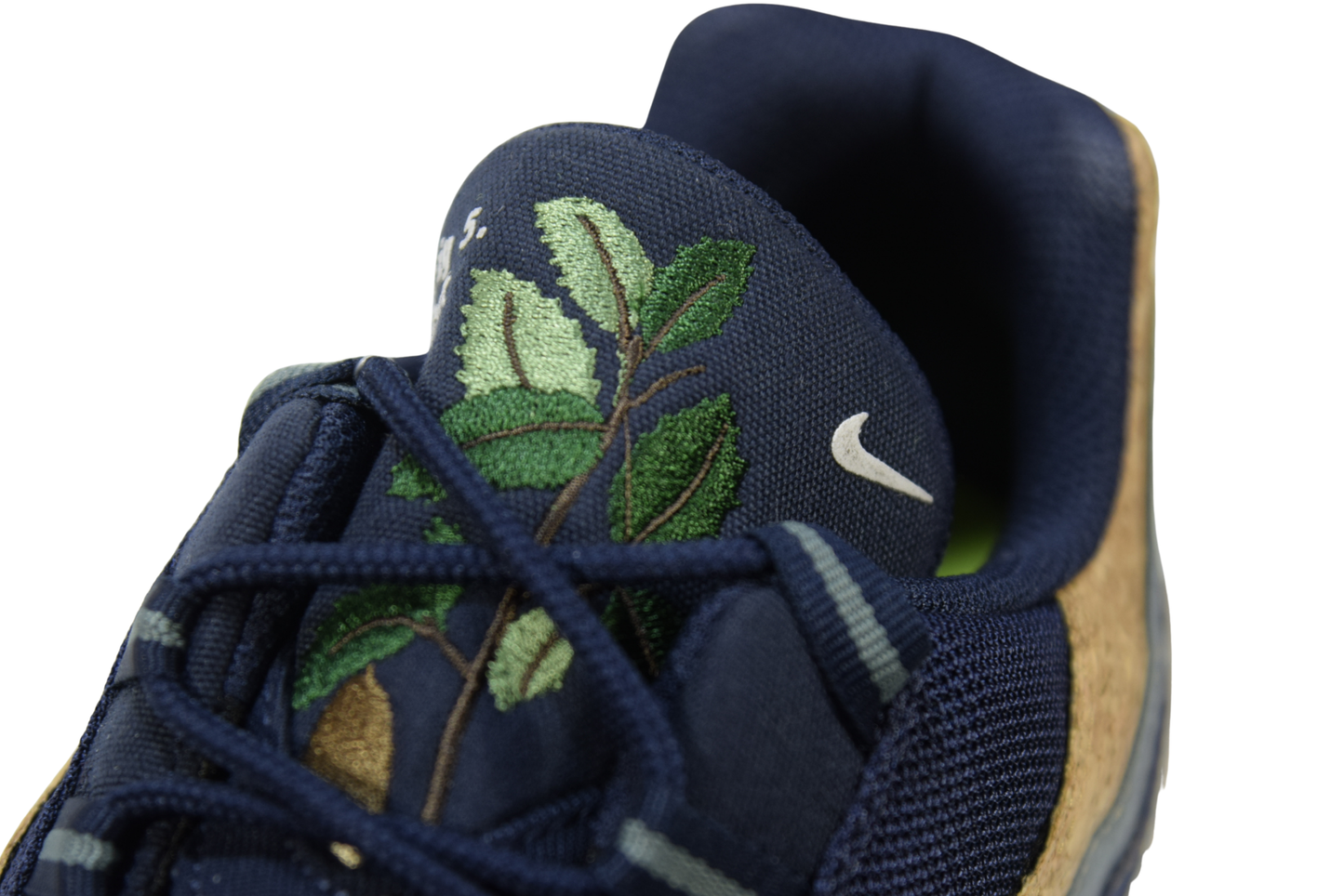 "CORK OBSIDIAN"AIR MAX 95 SE