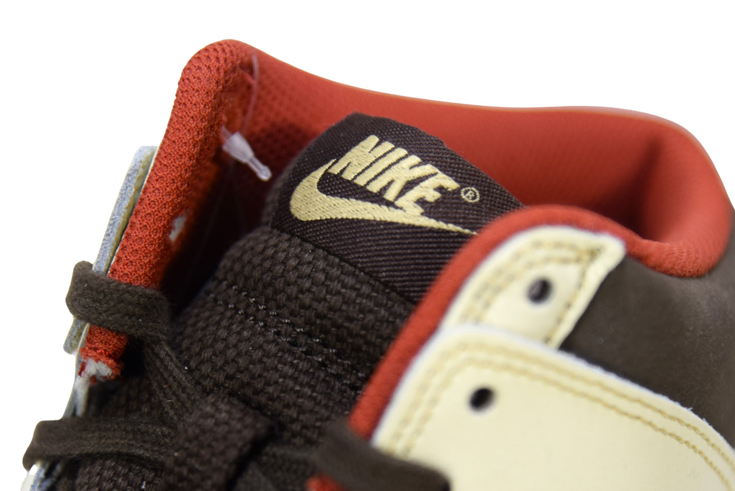 "BAROQUE BROWN"DUNK HI RETRO SE