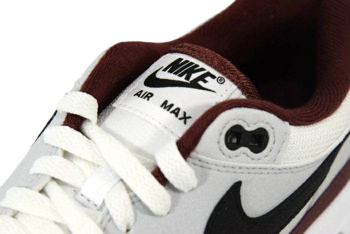"DARK TEAM RED"AIR MAX 1