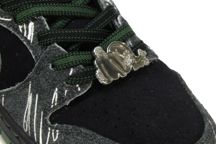"THERE SKATEBOARDS"SB DUNK LOW QS