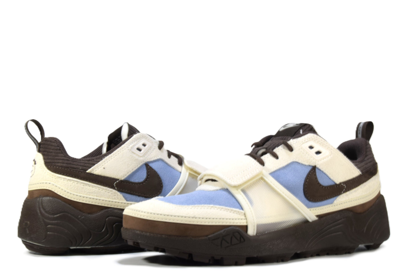 "LECHE BLUE"ZOOM FIELD JAXX
