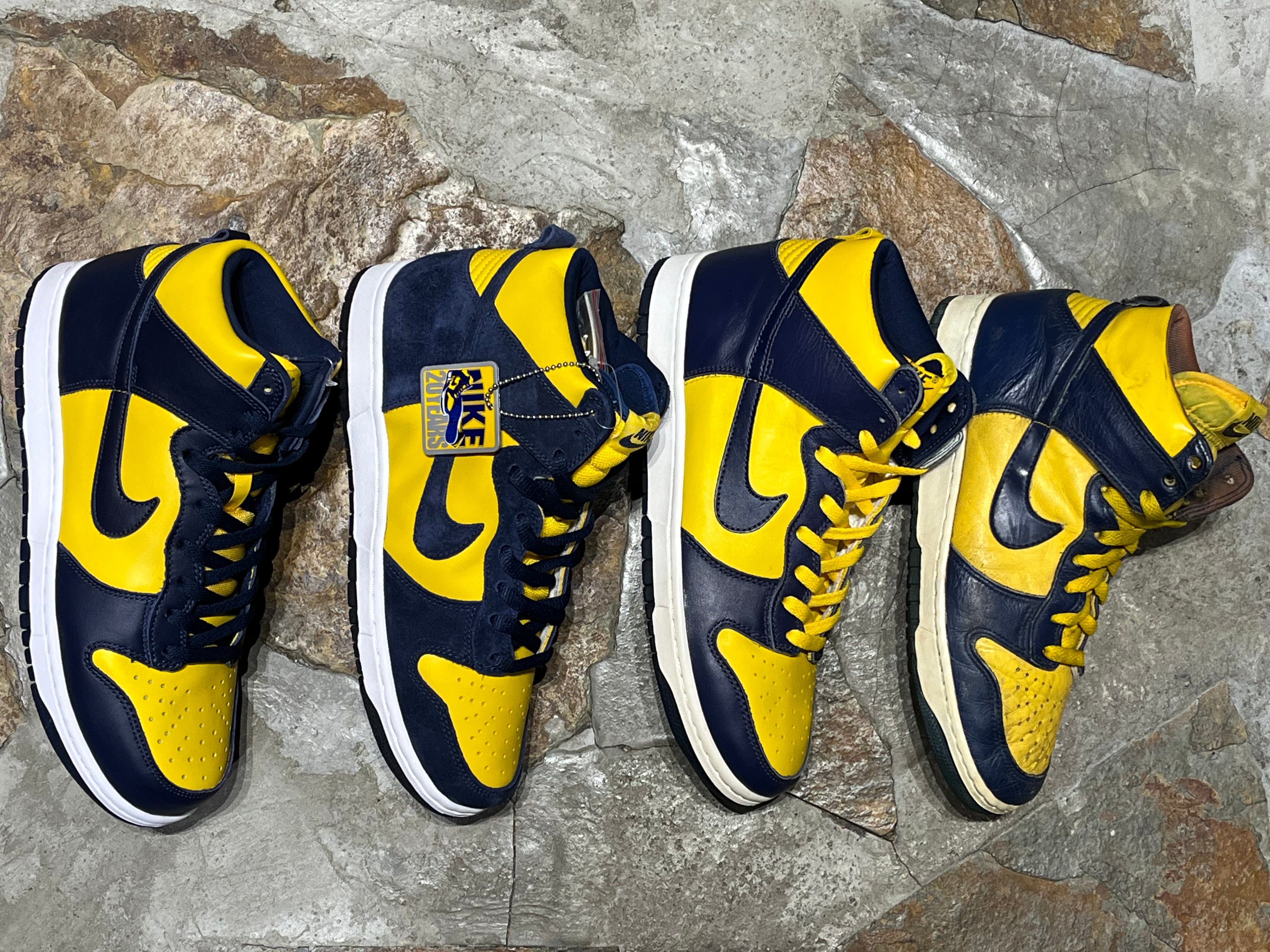 nike dunk michigan 2016復刻 NIKE - DUNK 紺黄（ミシガン）の歴代復刻
