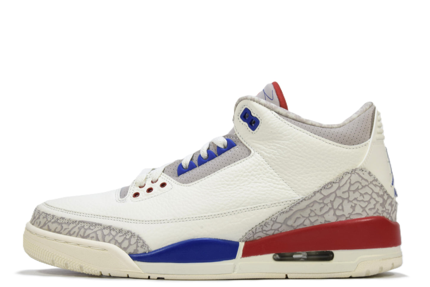 "INTERNATIONAL FLIGHT"AIR JORDAN 3 RETRO