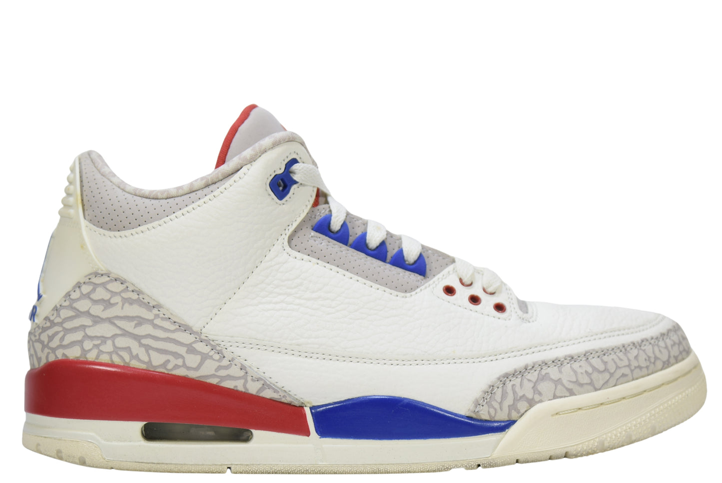 "INTERNATIONAL FLIGHT"AIR JORDAN 3 RETRO