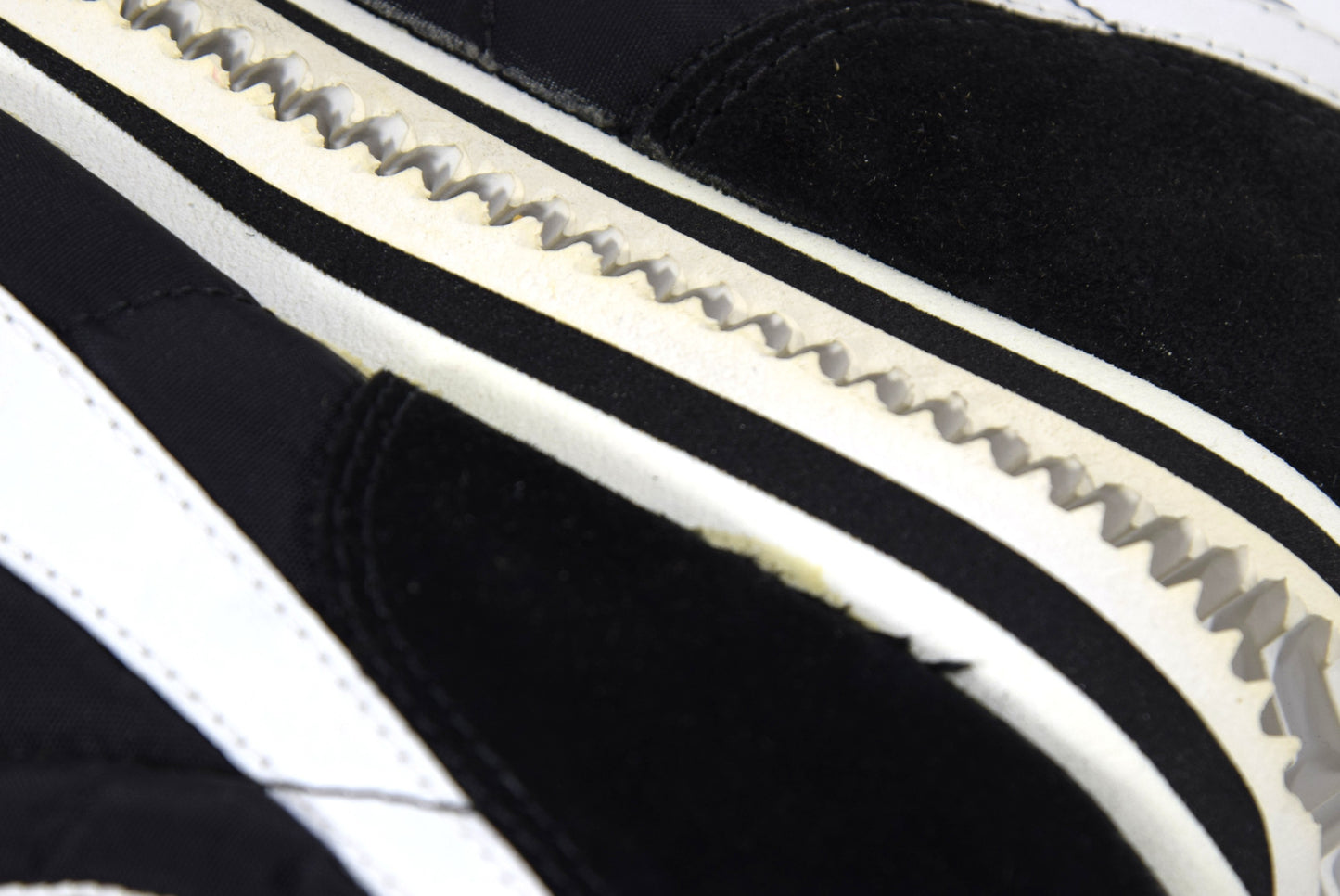 "BLACK WHITE"CORTEZ 2