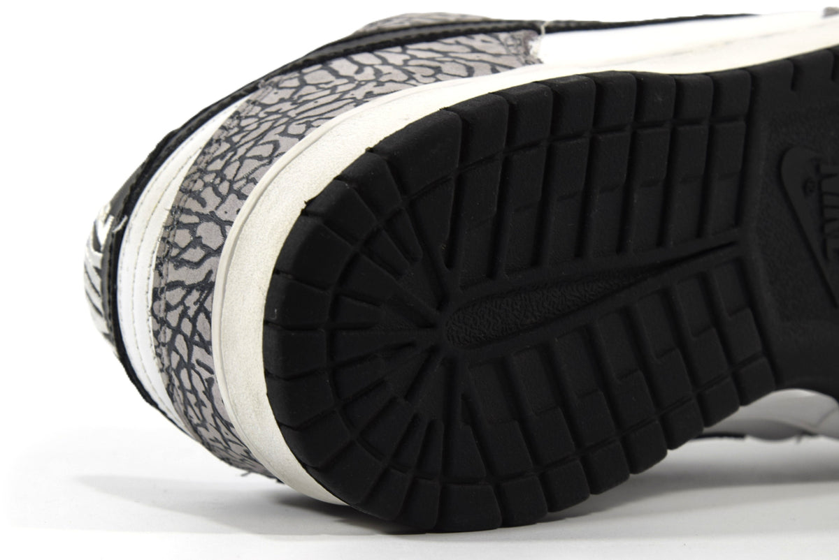 "SUPREME WHITE CEMENT"DUNK LOW PRO SB