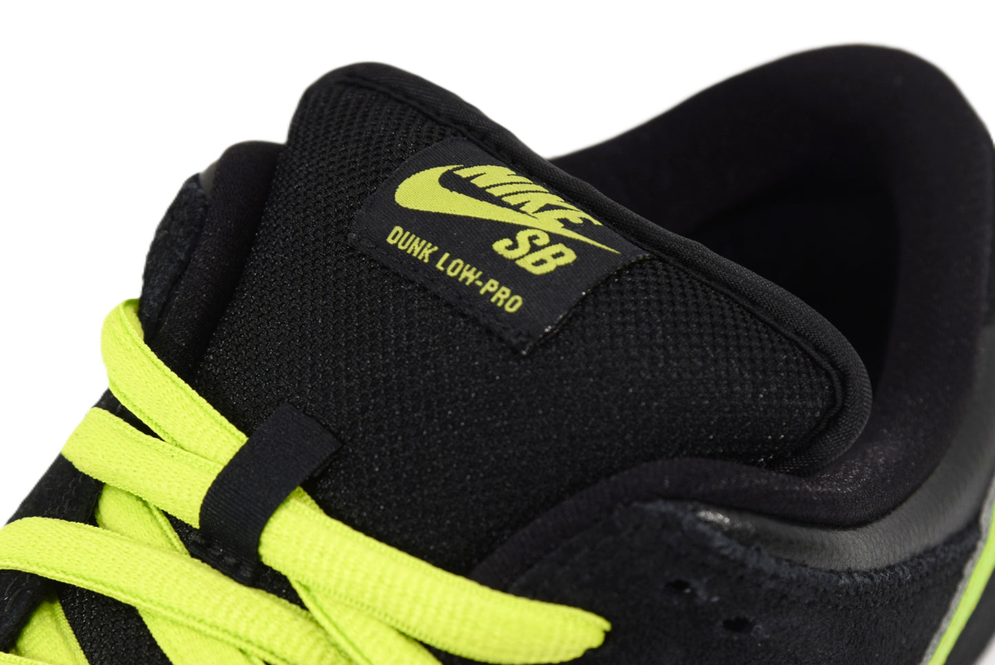 "JPACK NEON"DUNK LOW PRO SB