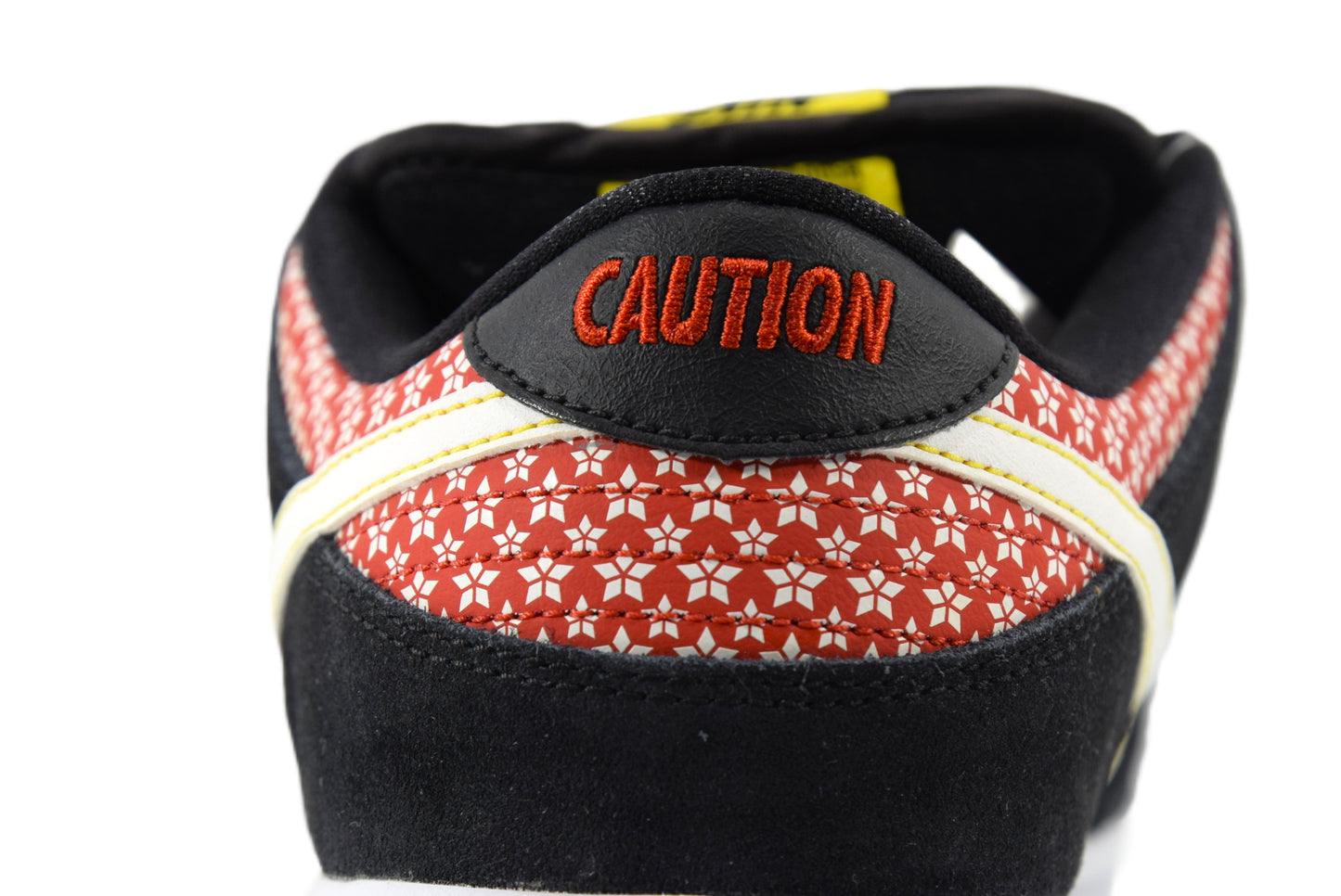 "FIRECRACKER BLACK"DUNK LOW PREMIUM SB