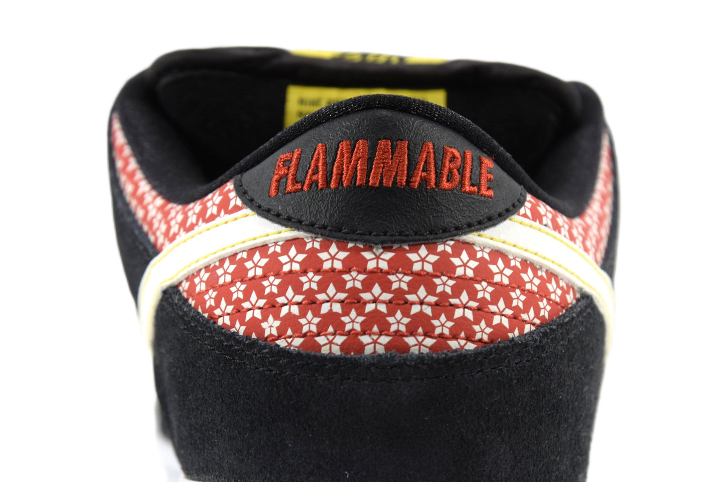 "FIRECRACKER BLACK"DUNK LOW PREMIUM SB