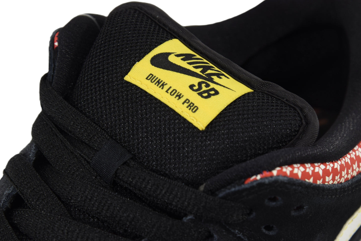 "FIRECRACKER BLACK"DUNK LOW PREMIUM SB