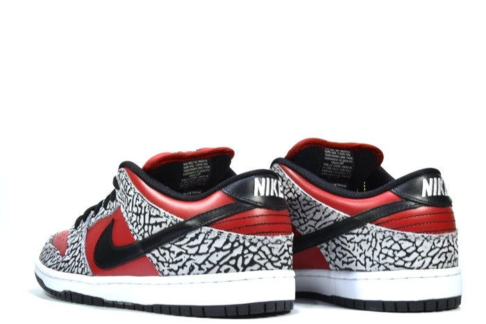 "SUPREME RED CEMENT"DUNK LOW PREMIUM SB