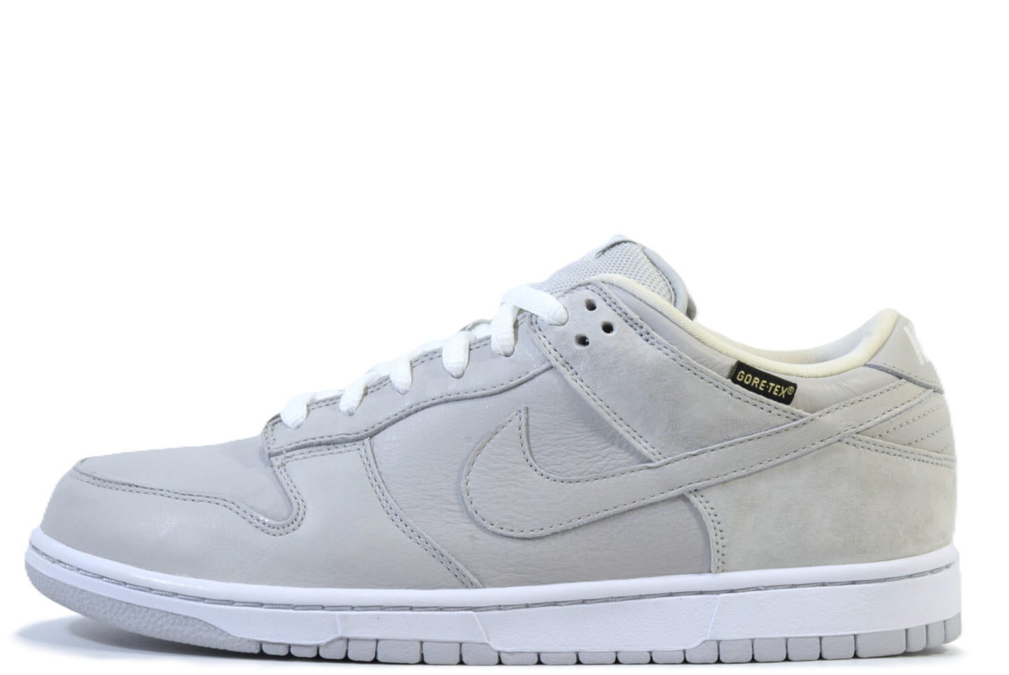 "MEDICOM 5 GORE-TEX"DUNK LOW PREMIUM WP