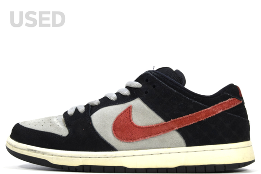 "PRIMITIVE"DUNK LOW PREMIUM SB