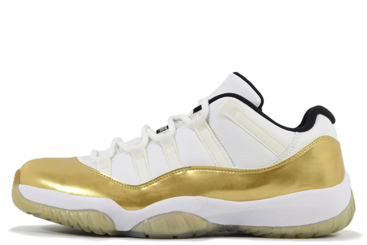 "METALLIC GOLD COIN"AIR JORDAN 11 RETRO LOW