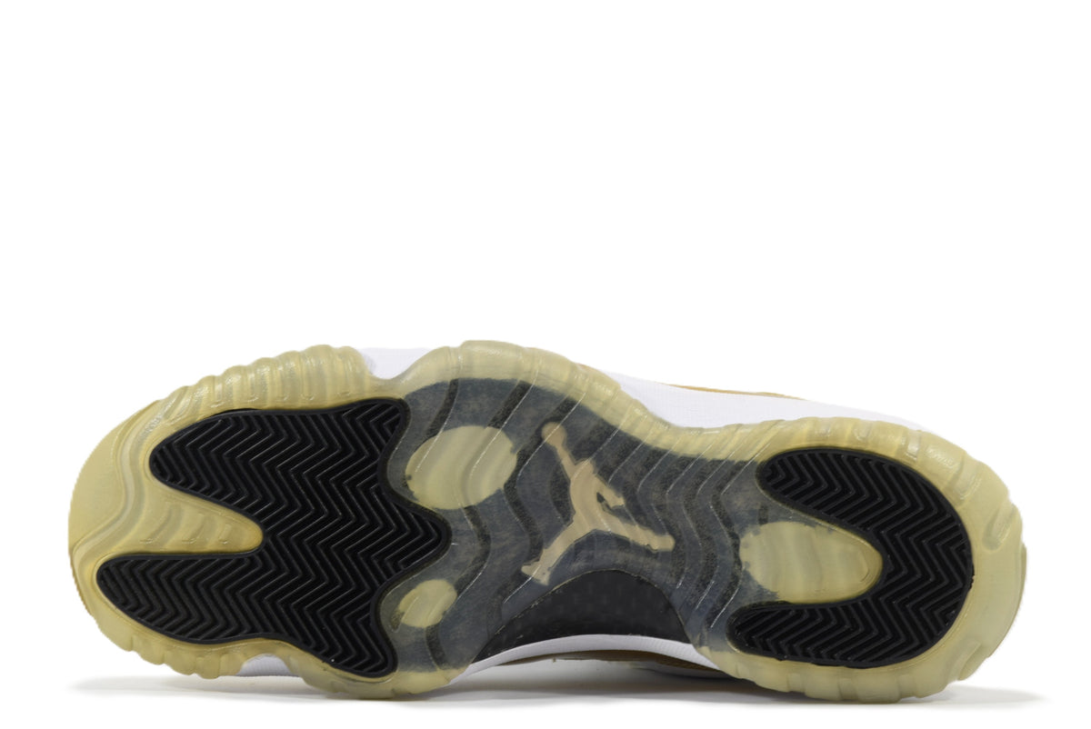 "METALLIC GOLD COIN"AIR JORDAN 11 RETRO LOW