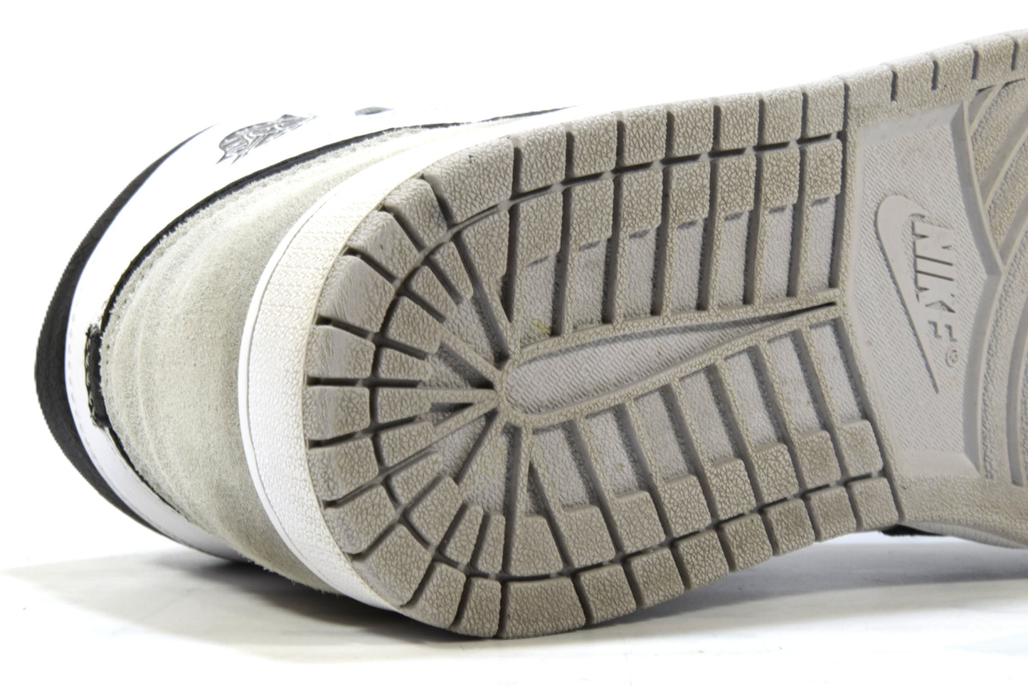 "BLEACHED CORAL"AIR JORDAN 1 RETRO HIGH OG