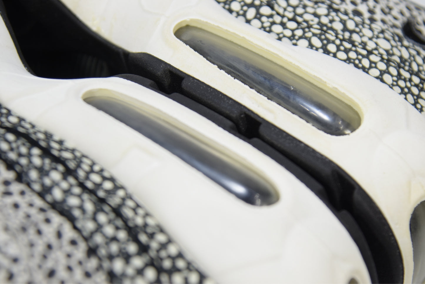 "WHITE SAFARI"WMNS AIR MAX 95 PRM