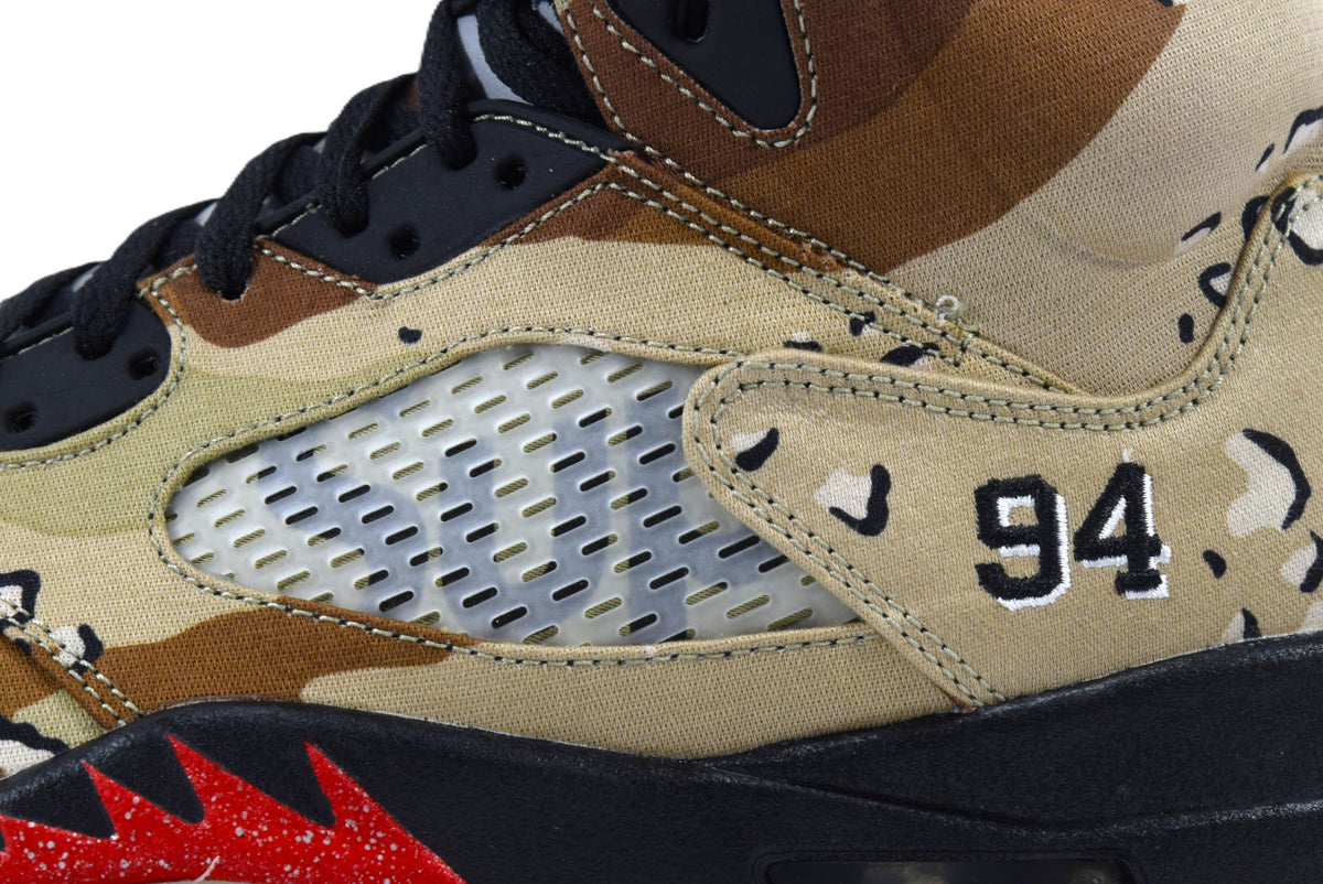 "DESERT CAMO"AIR JORDAN 5 RETRO SUPREME