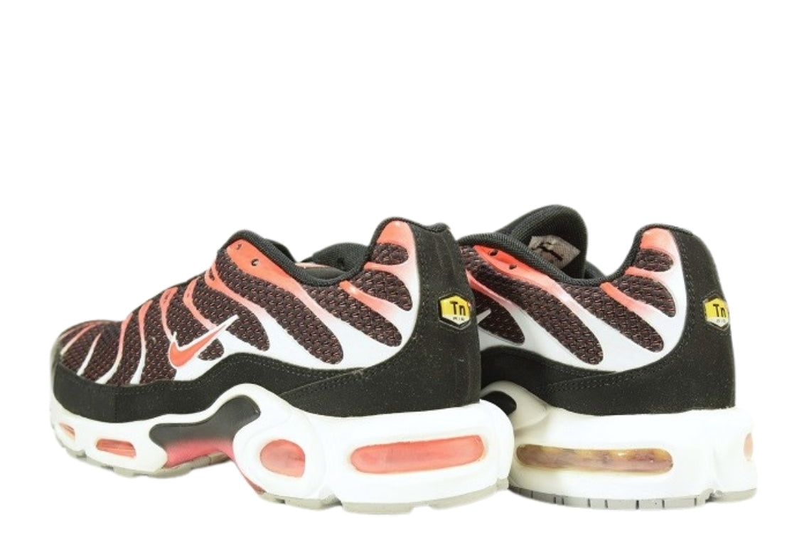 "HOT LAVA"AIR MAX PLUS