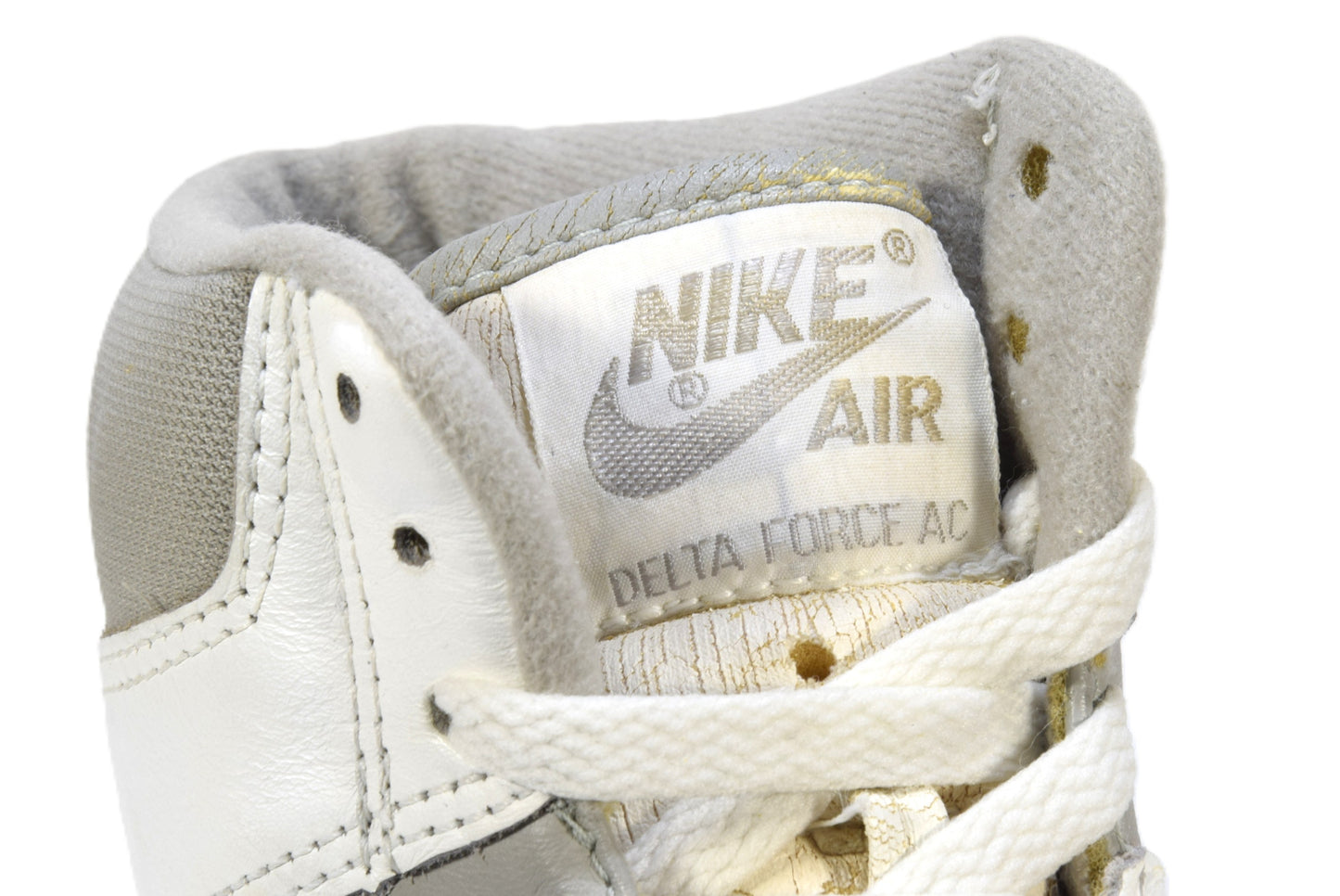 "WHITE GREY"AIR DELTA FORCE AC