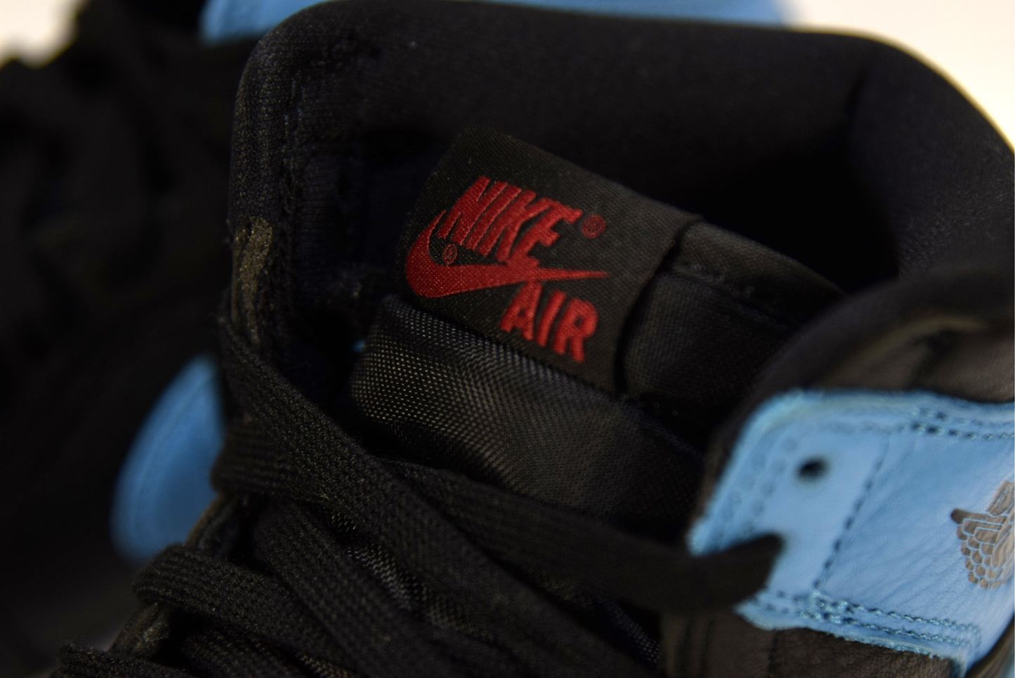 "UNC TO CHICAGO"WMNS AIR JORDAN 1 HIGH OG