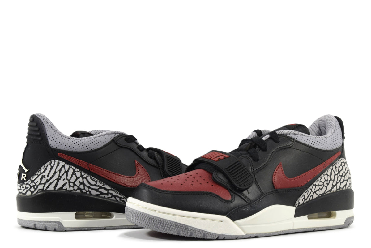 "VARSITY RED"AIR JORDAN LEGACY 312 LOW