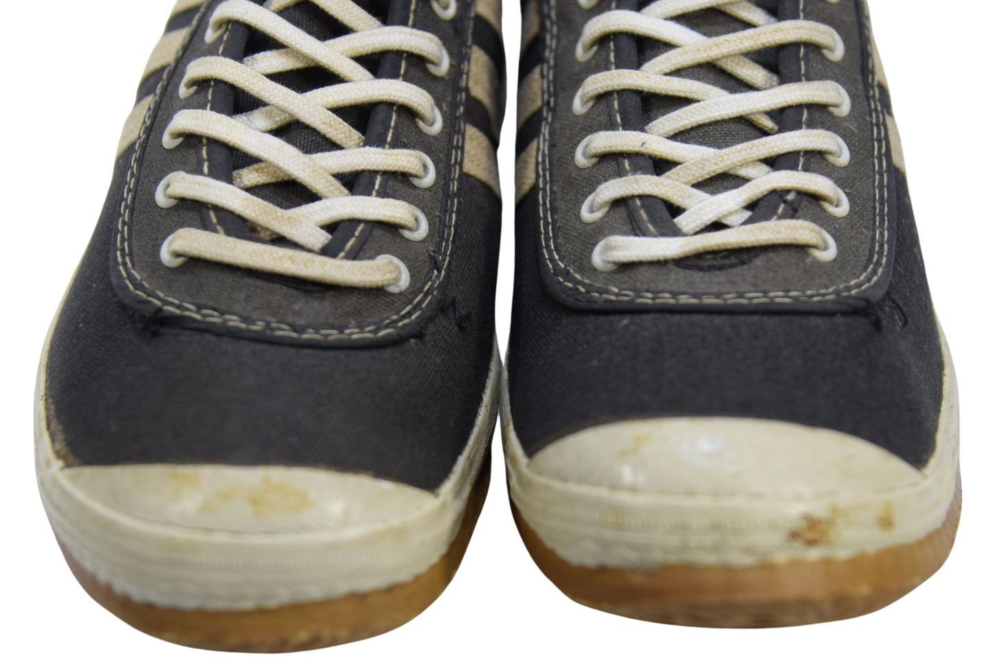 CHUCK TAYLOR TRACK STAR