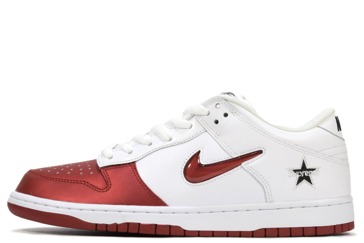 "SUPREME JEWEL RED" SB DUNK LOW PRO OG QS