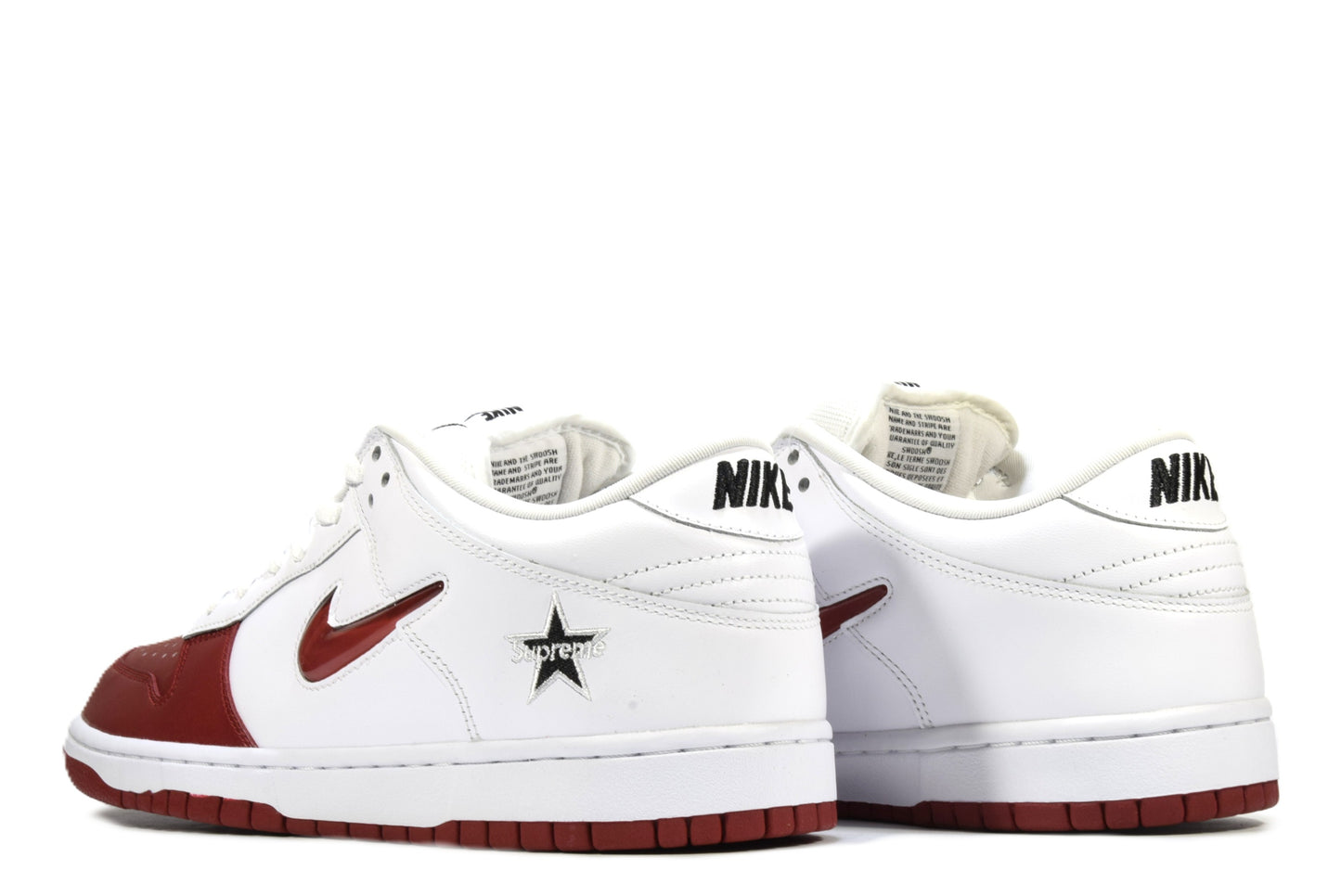 "SUPREME JEWEL RED" SB DUNK LOW PRO OG QS