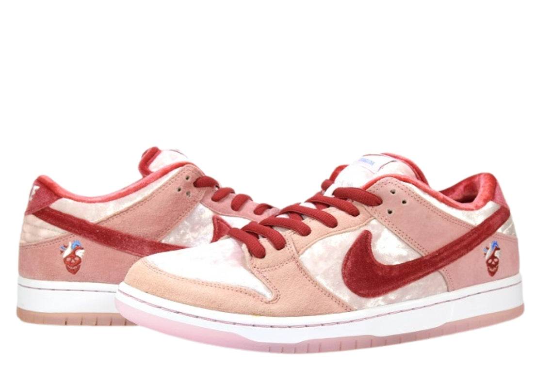 "STRANGE LOVE"SB DUNK LOW PRO QS