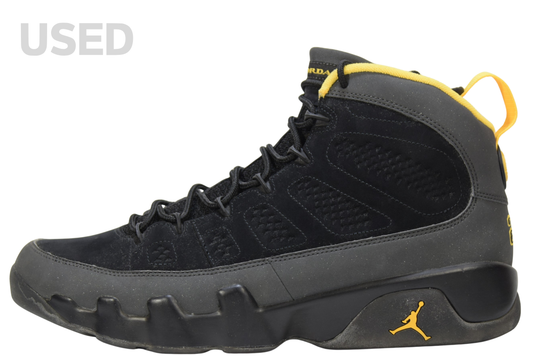 "UNIVERSITY GOLD"AIR JORDAN 9 RETRO