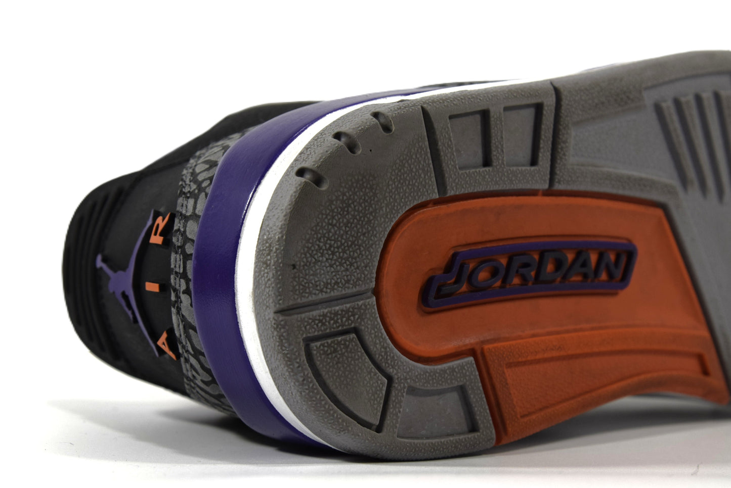 "COURT PURPLE"AIR JORDAN 3 RETRO