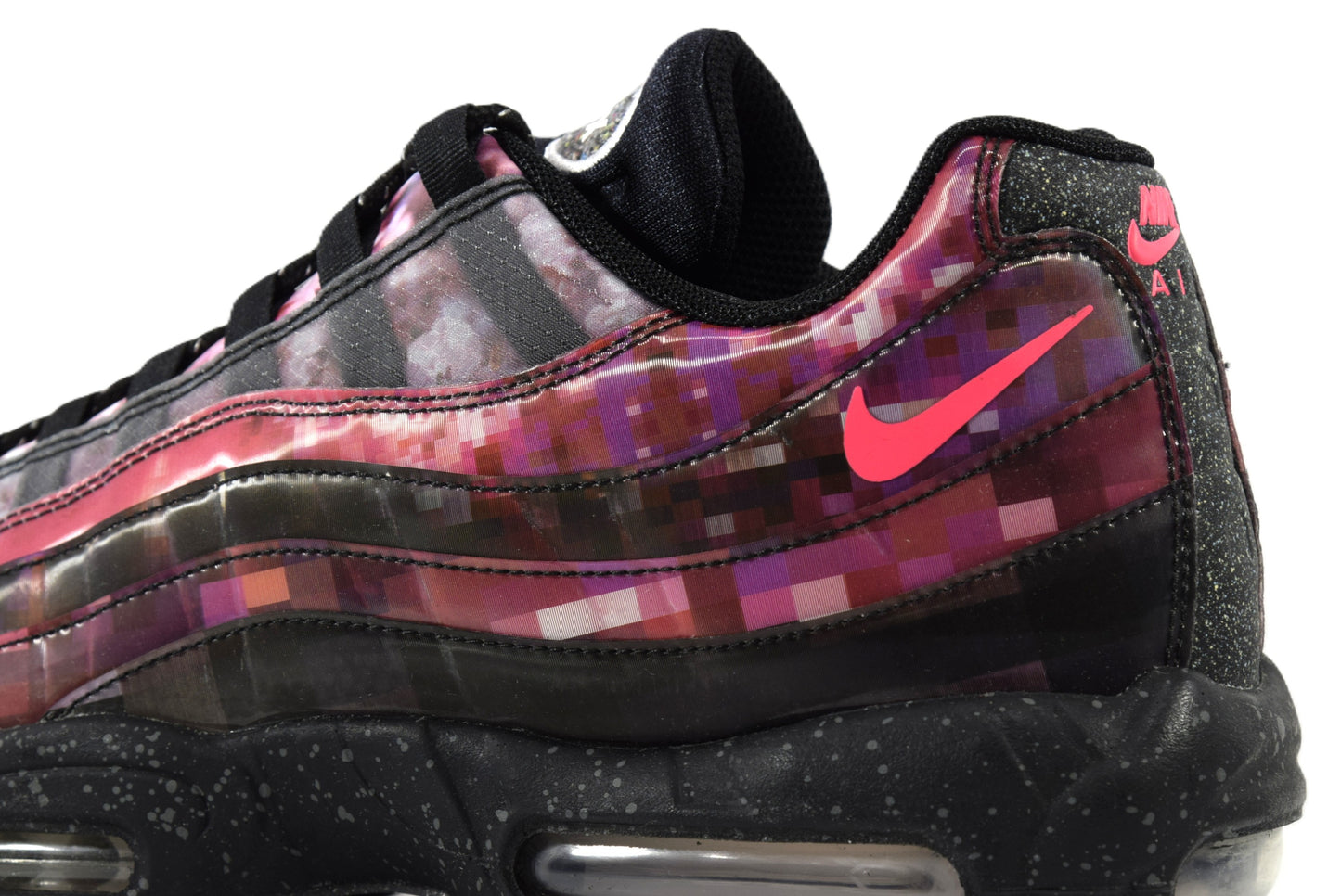 "WORLD WIDE PACK" AIR MAX 95 SE