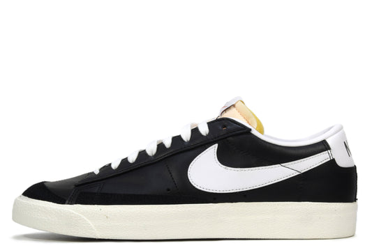 "BLACK WHITE"BLAZER LOW 77 VNTG