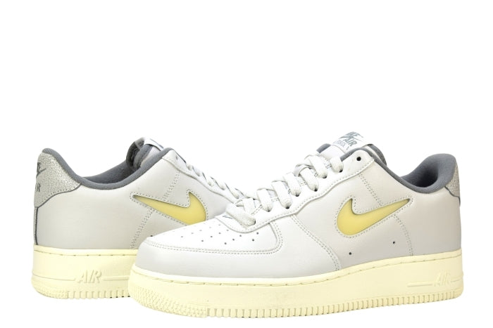 "LIGHT BONE AND COCONUT MILK"AIR FORCE 1 LOW 07 LX