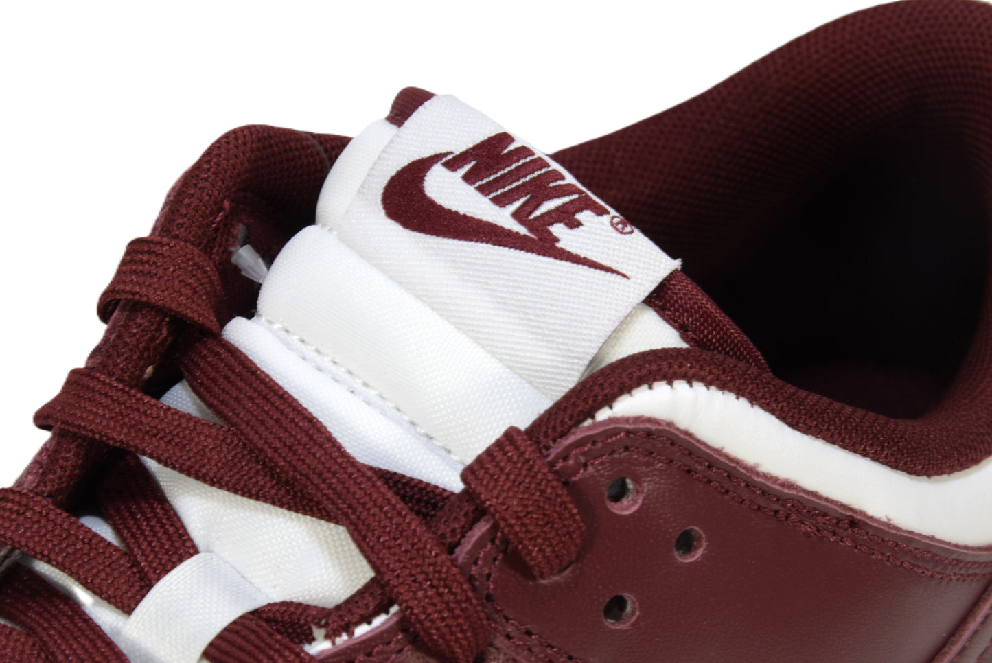 "TEAM RED"DUNK LOW RETRO