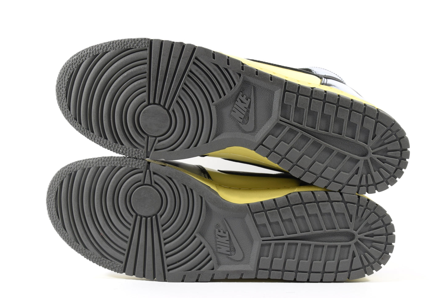"CLASSIC GREEN" SB DUNK LOW PRO