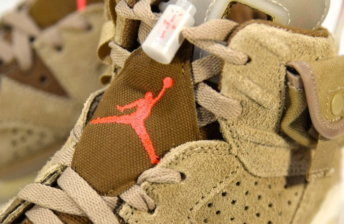 "TRAVIS SCOTT KHAKI"AIR JORDAN 6 RETRO