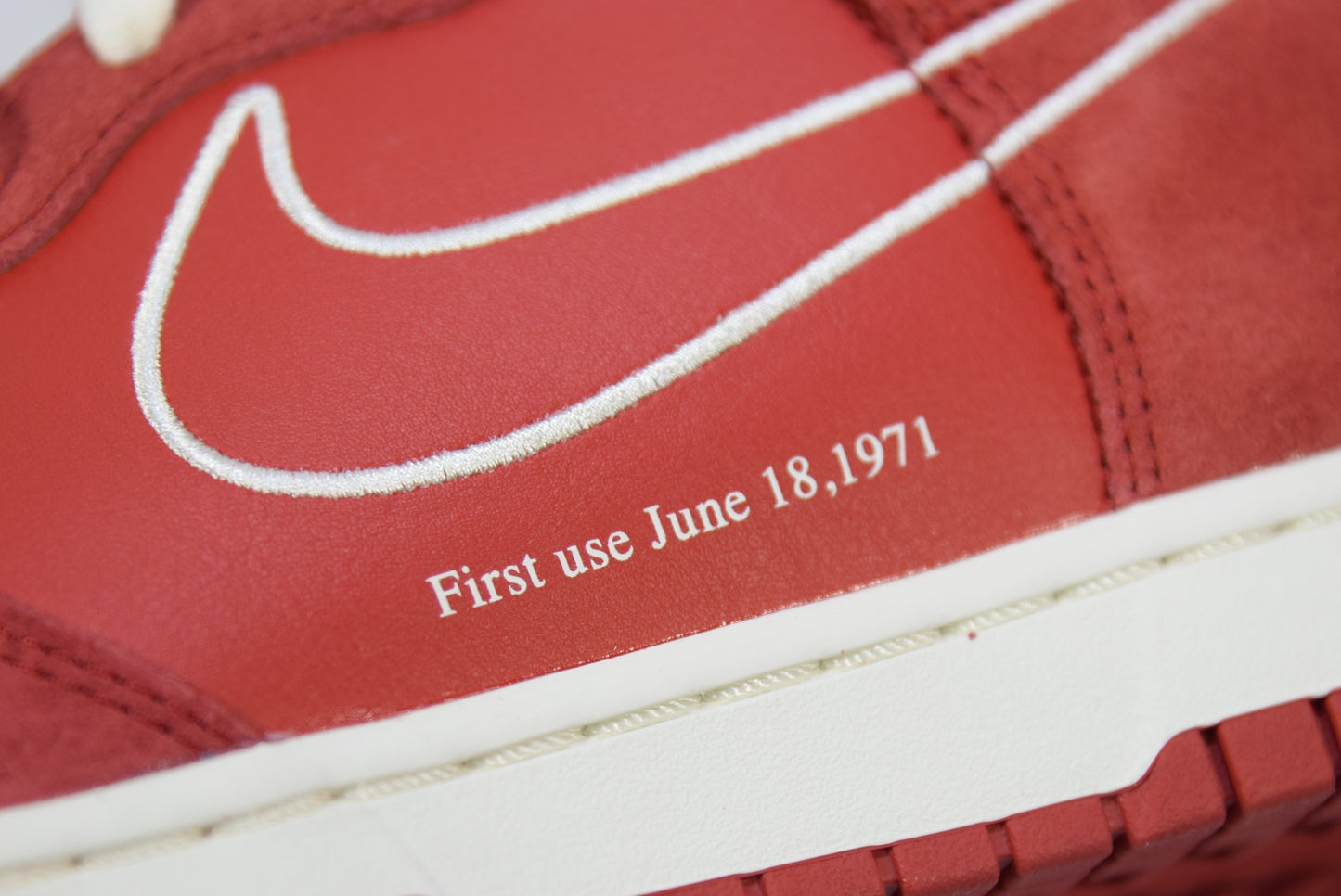 "FIRST USE RED"DUNK HIGH SE