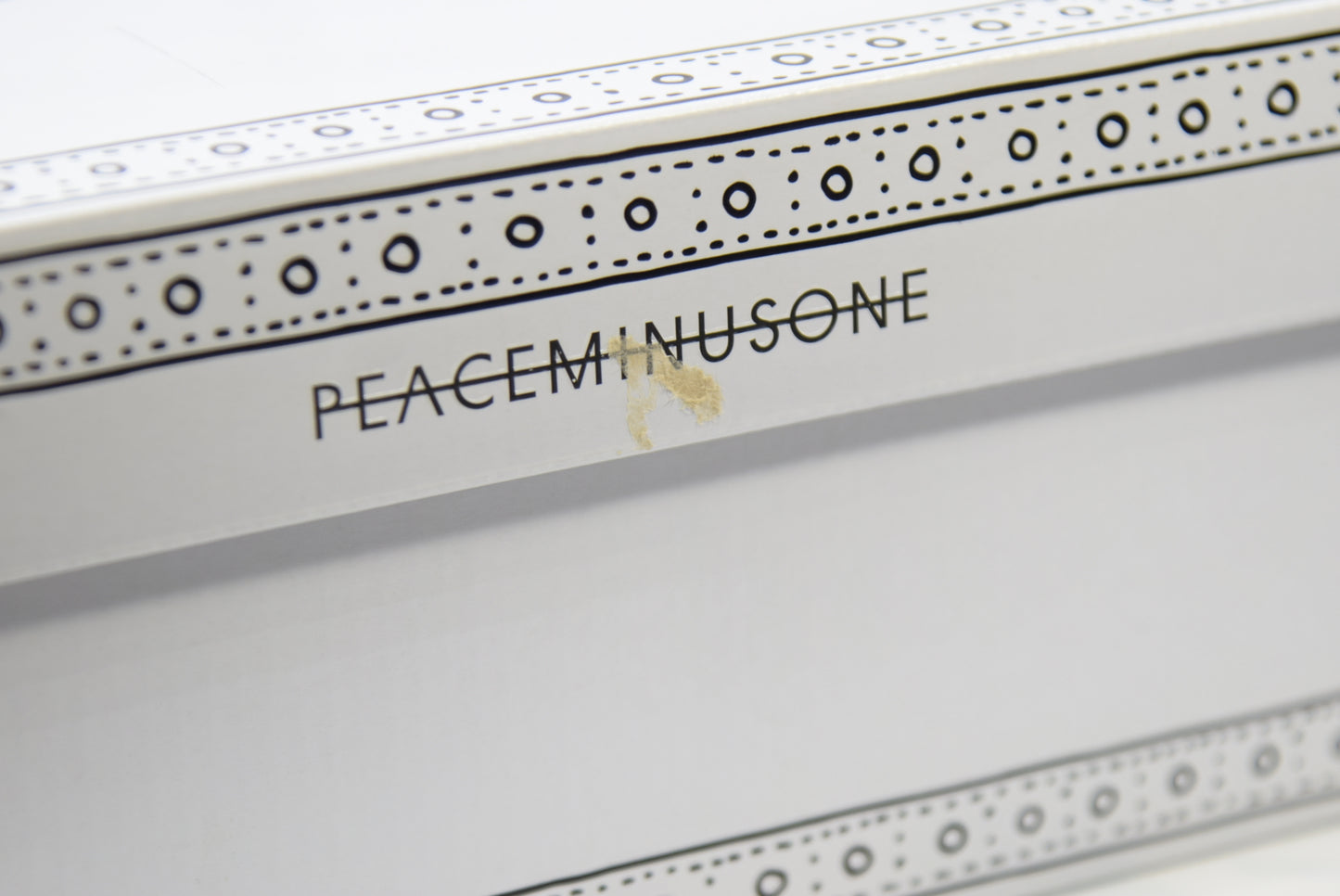 "WHITE/BLACK"KWONDO1/PEACEMINUSONE